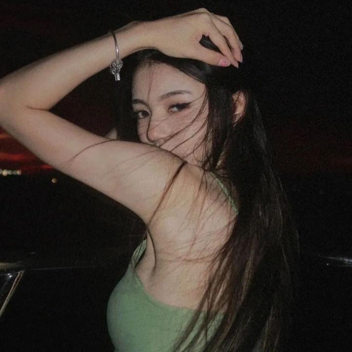 离婚当天才知心机死对头暗恋我十年